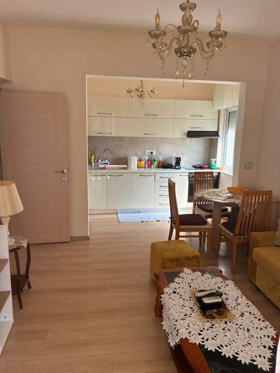2+1 apartment for rent near Pazari i Ri (60,000 Leke)