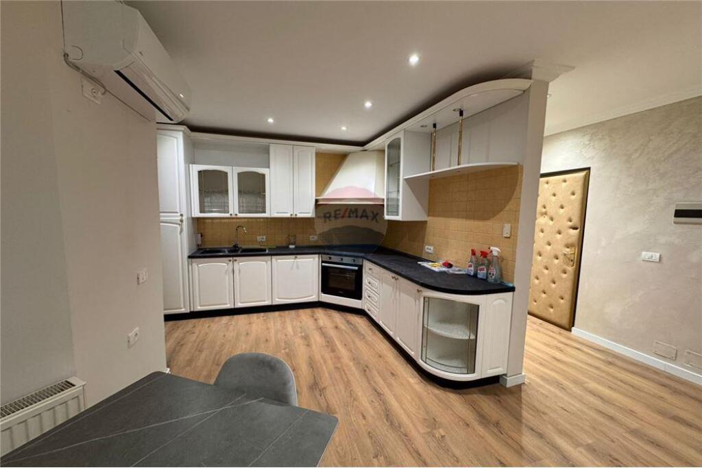 Apartament 2+1 me qira tek Liqeni