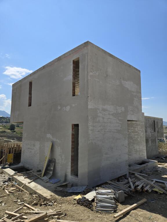 Villa 3+1+3 with swimming pool For Sale in Farkë, Milord Residence