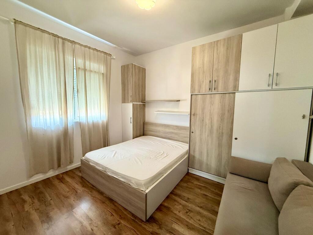 APARTAMENT 1+1 PER QIRA,PRANE ISH REST..DURRESIT