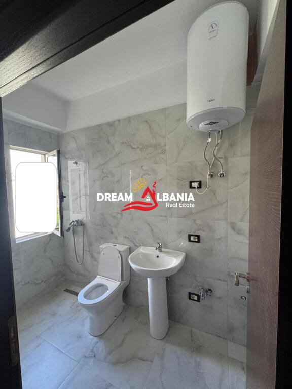 Appartamento 2+1 +Balcone (Piano Villa) in affitto al Mercato Elettrico – Tirana (ID 4251389)