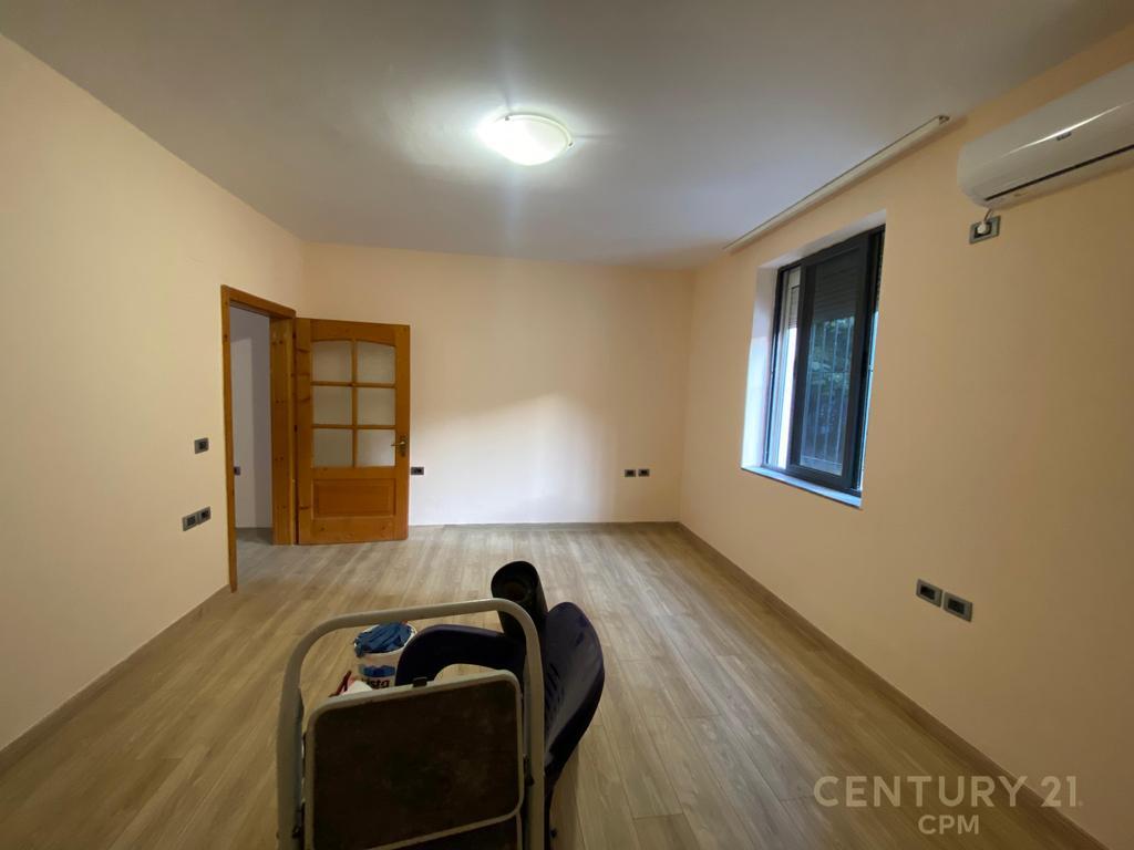ATTACHED TO THE SABAUDIN GABRANI SCHOOL WE RENT SPACE FOR OFFICE / BUSINESS !