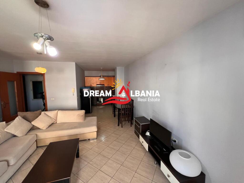 Appartamento 1+1 in affitto nel Centro di Tirana vicino a Selvia(ID 42111429)