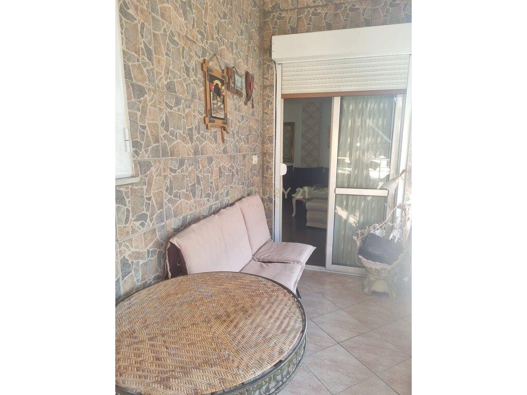 ISH-BLLOKU, APARTAMENT 2+1+2 +POST PARKIMI ME QIRA!