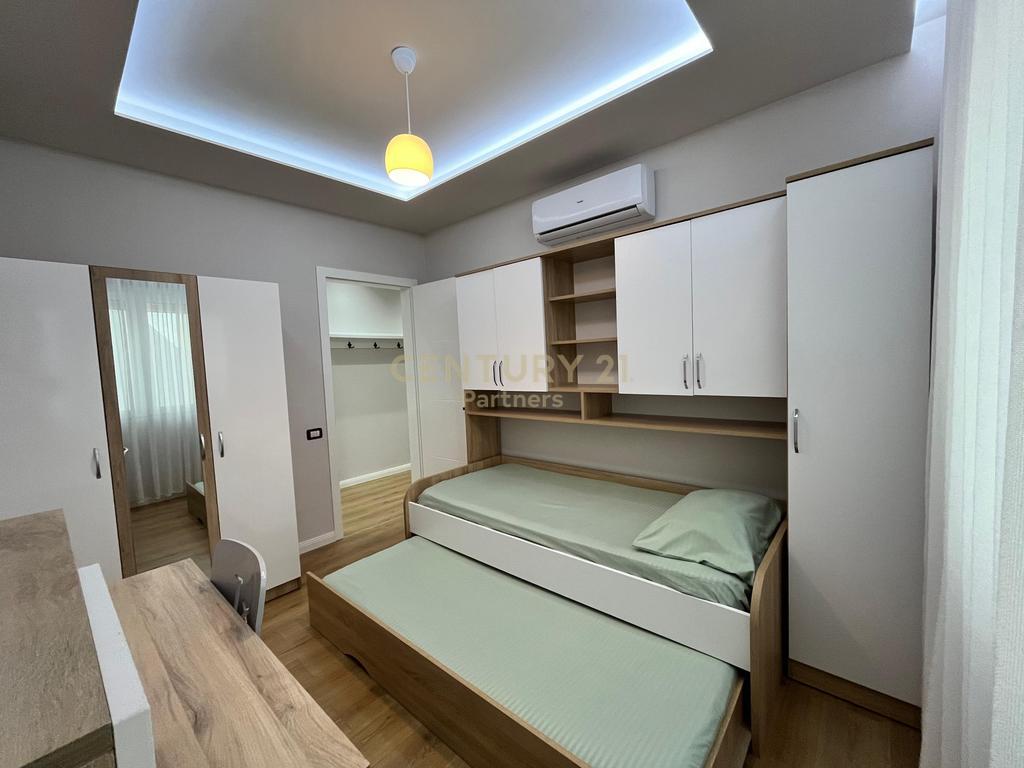 🏡 Perfect Penthouse with Terrace and Stunning Views of Mount Dajti!