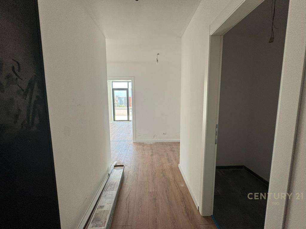 2+1 apartment or office for rent at Lake View Residence!