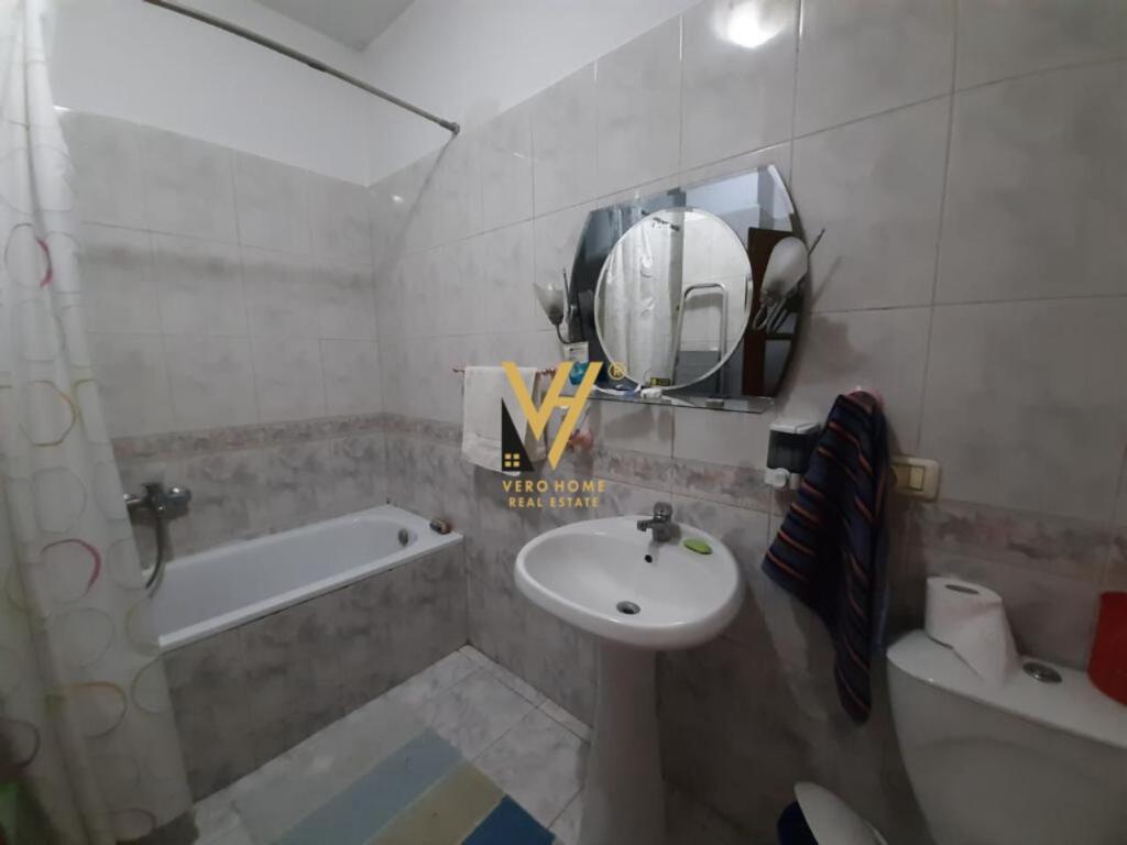FOR SALE APARTMENT 3+1+2+BLK DIBRA STREET 170,000 EURO