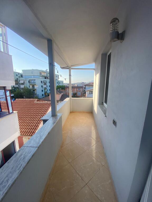 Jepet Apartament me qera