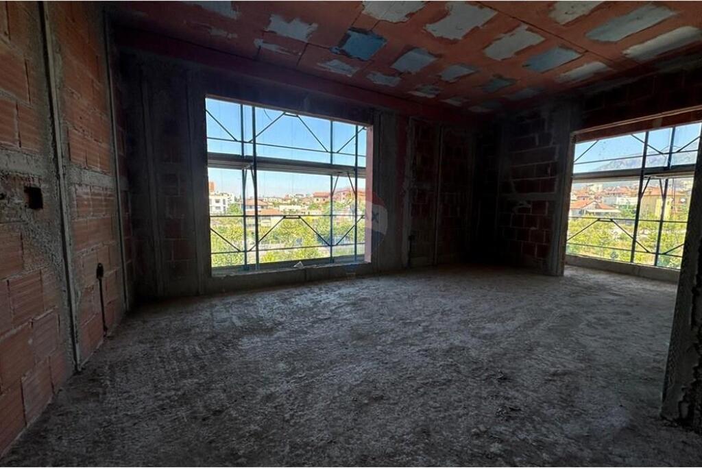 Apartment 2+1 for sale on Jean Jaurès boulevard