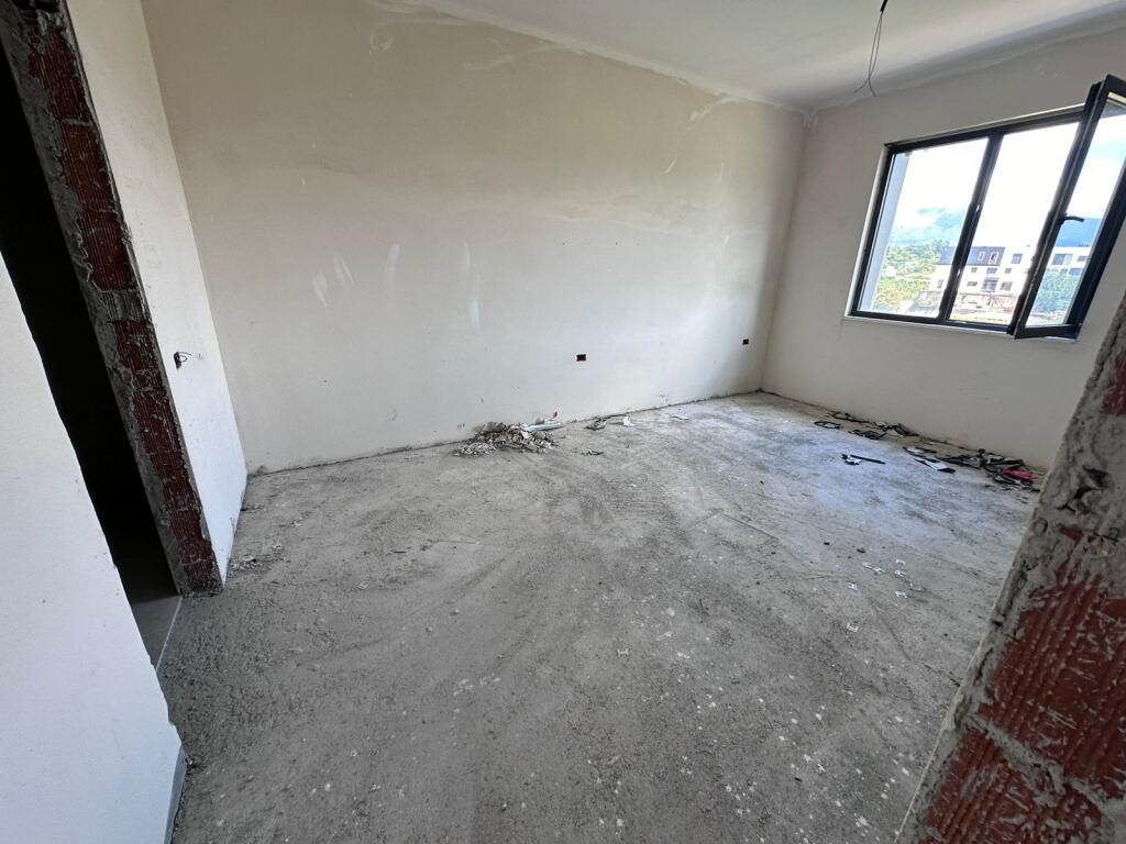 !! Apartment for Sale / Dry Lake !!