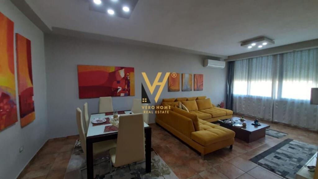 FOR SALE APARTMENT 3+1+2+BLK DIBRA STREET 170,000 EURO