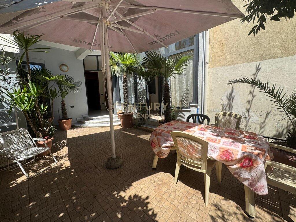 AFFITTIAMO 1+1, PIANO VILLA IN VIA DIBRA