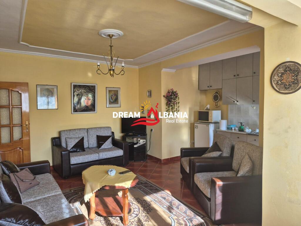 Appartamento 1+1 in vendita vicino al Mercato Nuovo presso la piazza Avni Rustemi a Tirana (ID 4119434)