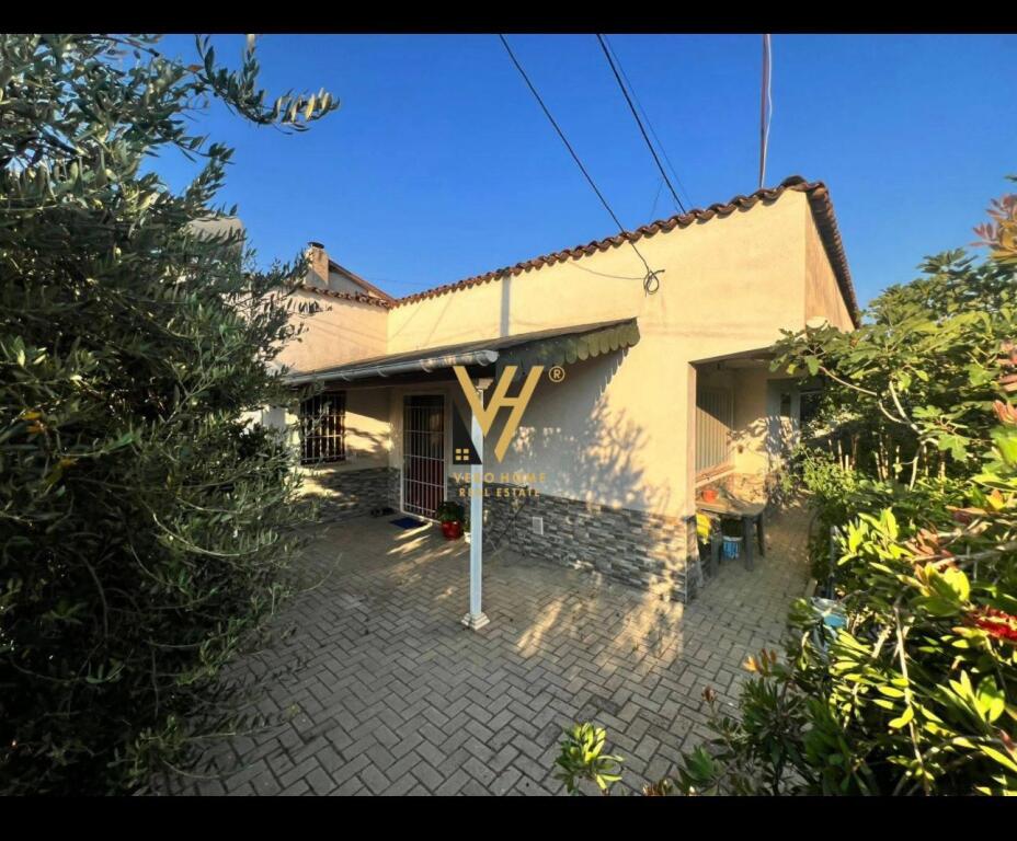 VENDESI PRIVATO 2+1 IN VENDITA SULLA SPIAGGIA DI DURRËS 145.000 EURO