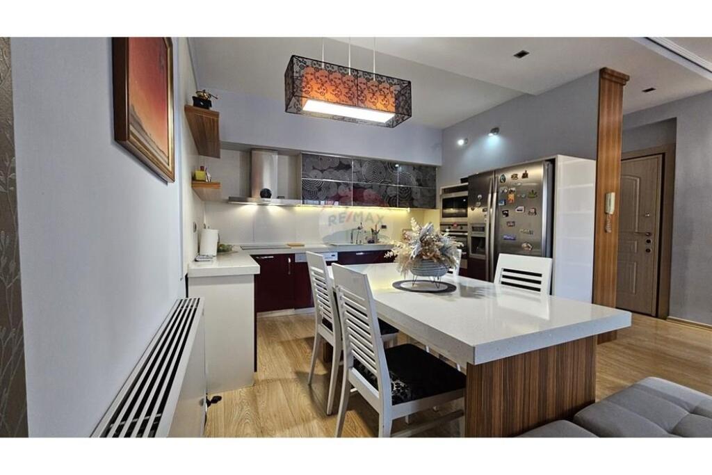 Apartameent 3+1+2 per qira tek Rruga E Dibres !