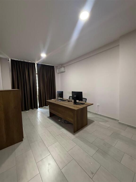 SUPER OFFICE FOR RENT AT SQUARE 21 TIRANA