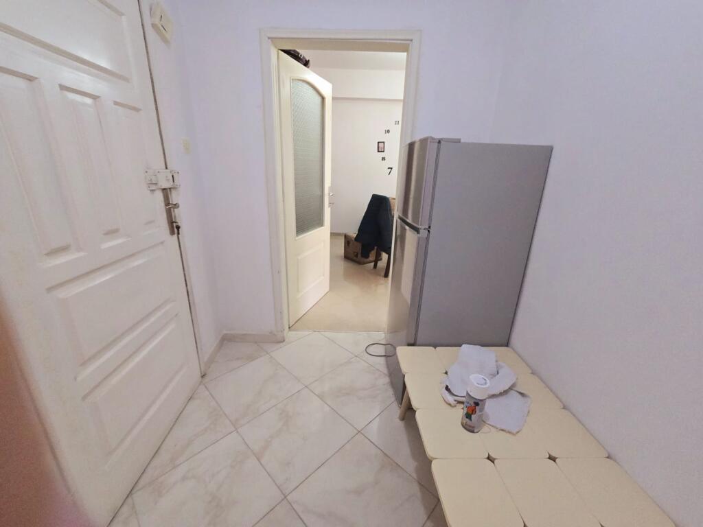 AFFITTASI APPARTAMENTO 1+1 VICINO ALLA SCUOLA DI MUSICA DI DURAZZO