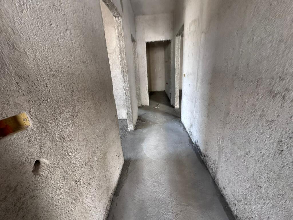 Apartament per shitje Tirana Entry