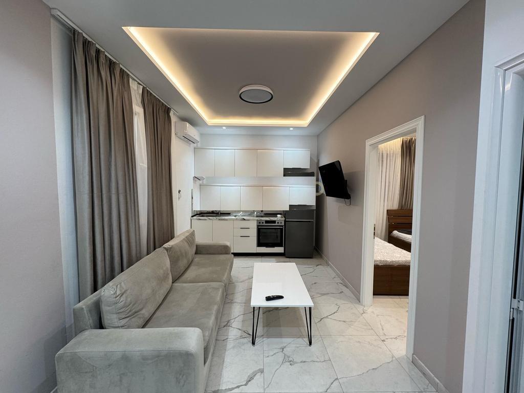 AFFITTASI APPARTAMENTO 1+1+POSTO AUTO VICINO " OSPEDALE AMERICANO 2 " , VIA 5 MAGGIO !! 450 € /Mese