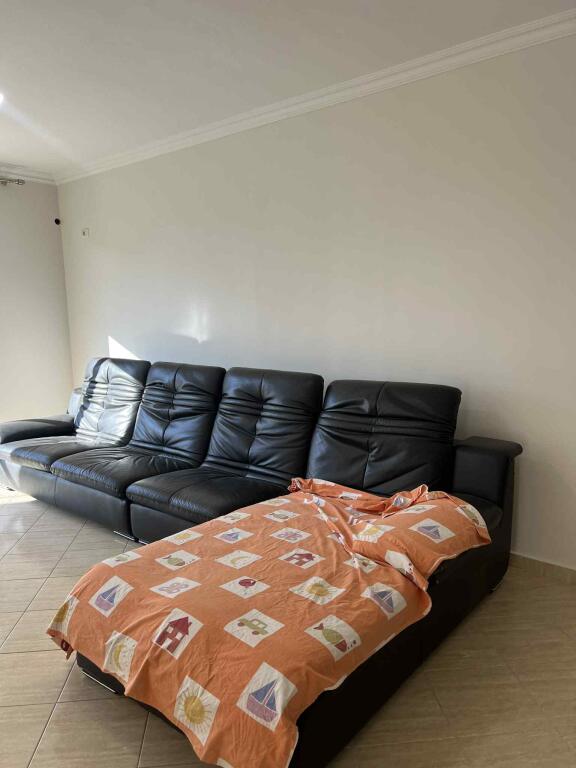 Jepet me qira 2+1+2 pjeserisht e mobiluar ASTIR TE FISH TIME 400 mije leke
