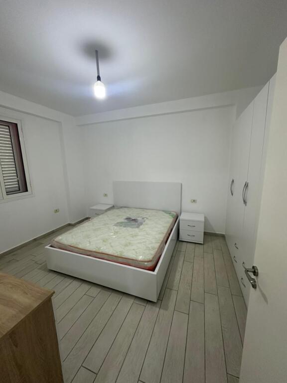 Apartament me qera 2+1+2