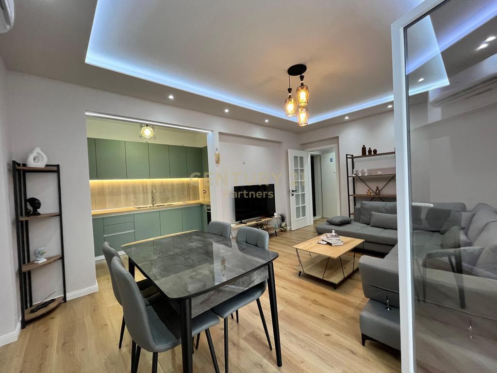 🏡 Perfect Penthouse with Terrace and Stunning Views of Mount Dajti!