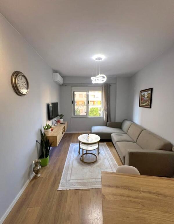 Shitet Apartament 1+1 Astir,