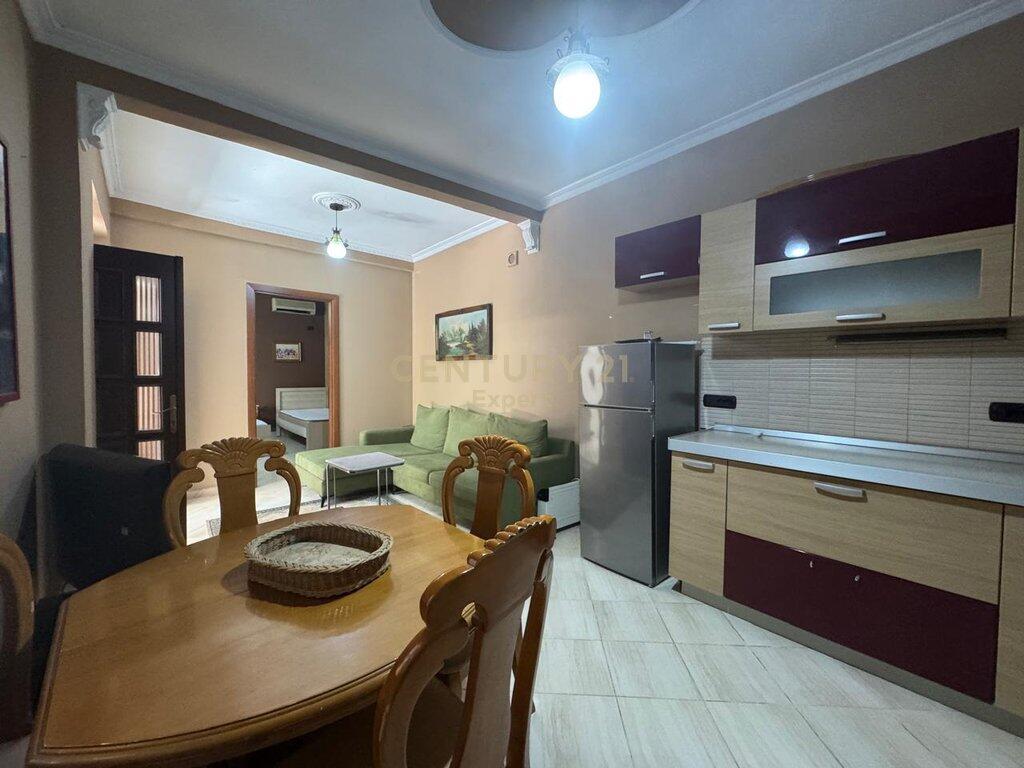 AFFITTIAMO 1+1, PIANO VILLA IN VIA DIBRA