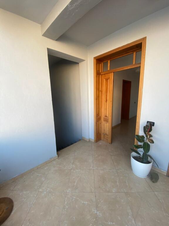 Jepet Apartament me qera
