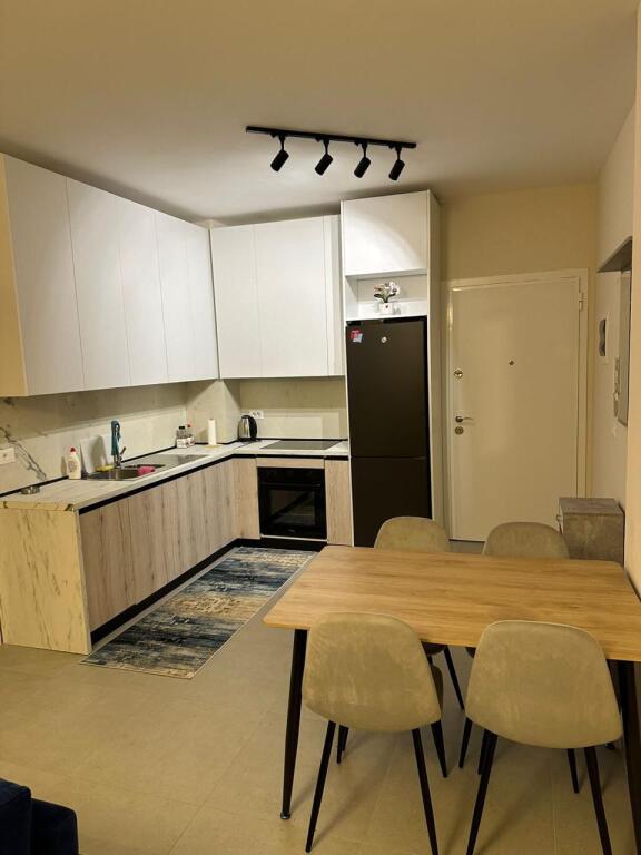 Apartament me qera