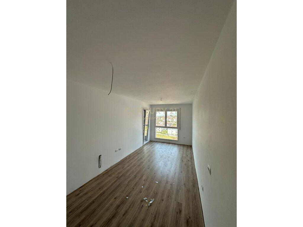 2+1+2 apartment in the Paskuqan area with accessibility to the Grand Ring.