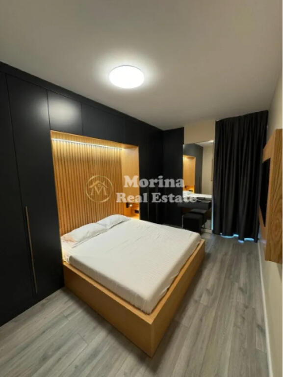 Rent, Apartment 1+1, Paris Commune, 900 euros/month