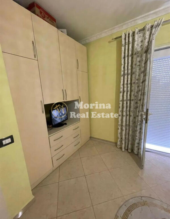 Qera,Shtepi Private 3+1 , Kamez 350 euro/muaj