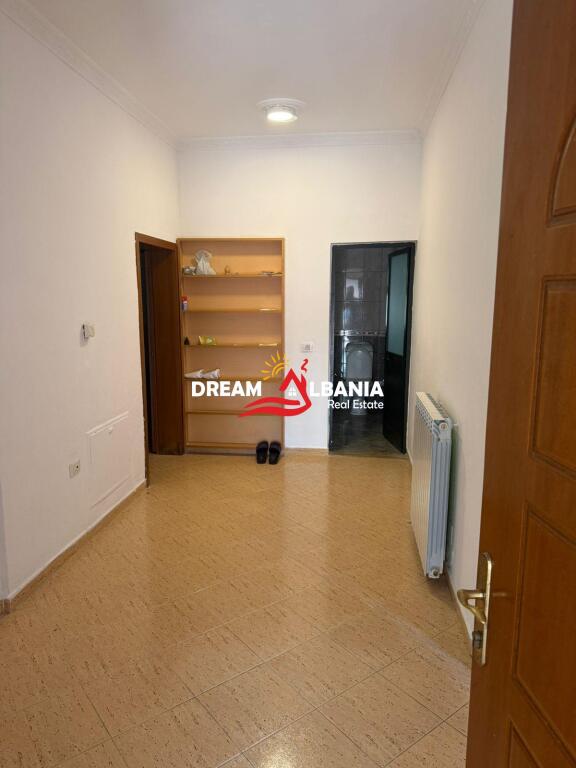 Appartamento in affitto 2+1+2 in via Elbasanit Tirana ID (4251411)