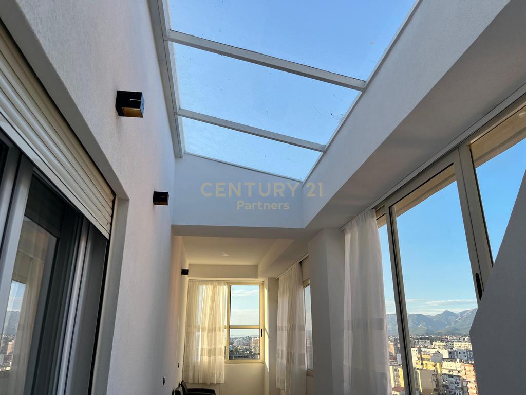 🏡 Perfect Penthouse with Terrace and Stunning Views of Mount Dajti!