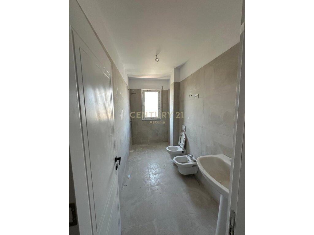 2+1+2 apartment in the Paskuqan area with accessibility to the Grand Ring.