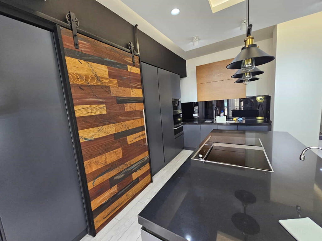 Apartament Me Qera Lux 2+1+2 tek Kopshti Zoologjik (ID B2201418) Tirane