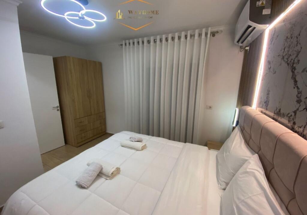 Apartment Luxury Economic Dry Lake