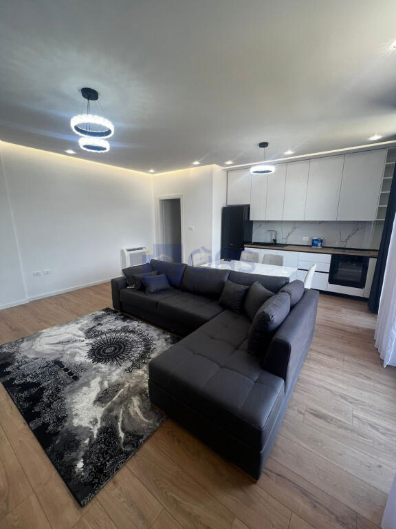 Super 1+1 apartment for rent at Bulevardi i Ri