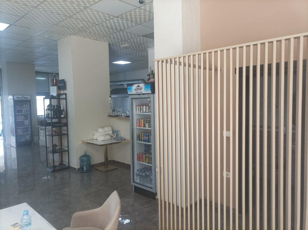 ATTIVITÀ BAR-RISTORANTE IN VENDITA IN CONDIZIONI DI LAVORO