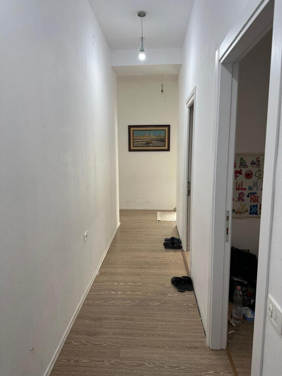 Appartamento in Vendita 3+1+2 presso 21 Dhjetori (ID B13099) Tirana.