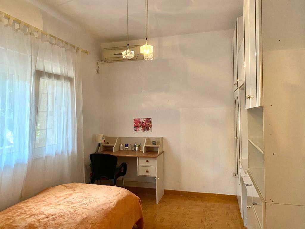 DUPLEX IN AFFITTO – ZONA 21 DHJETORI (Frosina Plaku) 📍 Stradina tranquilla vicino all’anello principale e via Kavaja