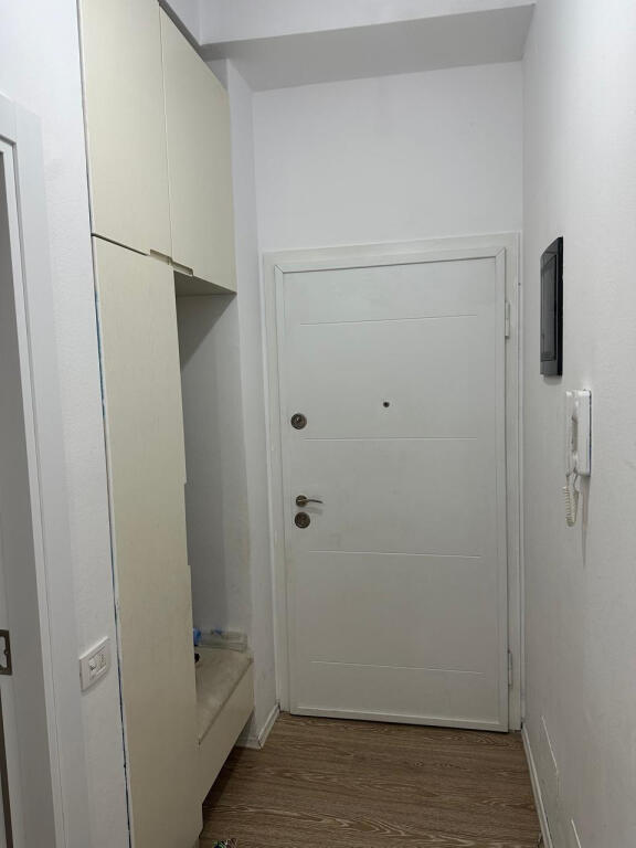 Appartamento in Vendita 3+1+2 presso 21 Dhjetori (ID B13099) Tirana.
