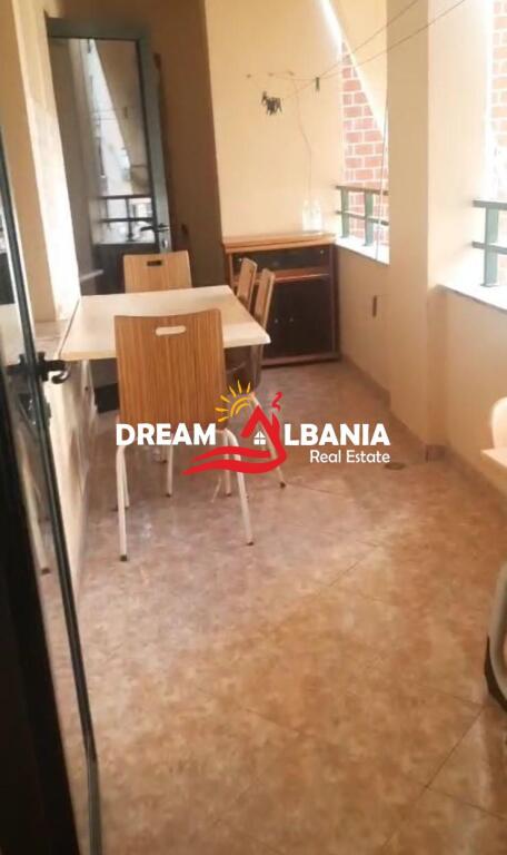 Appartamento 3+1+2 in vendita in Via Asim Vokshi vicino al Complesso Panorama a Tirana(ID 4131463)