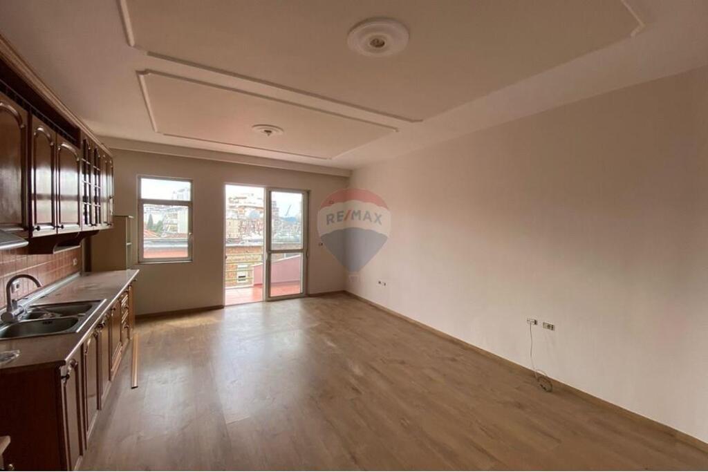 Apartment for Rent 3+1+2 Ballet School