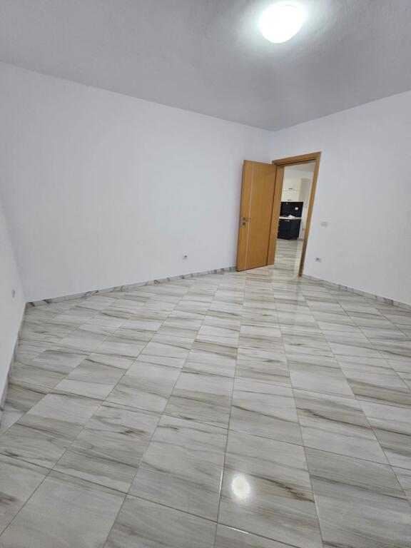 Long-term rental offered 📍 At Galaktiku, Durrës