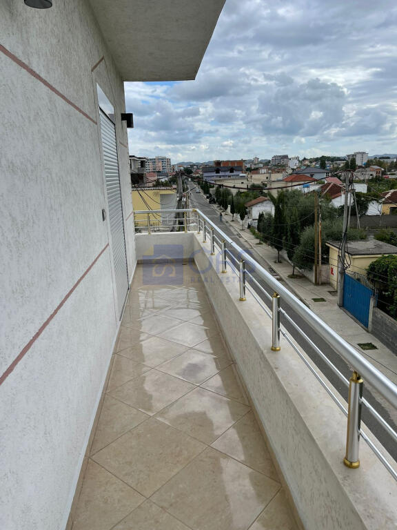 Apartment 2+1 for rent in Kamez