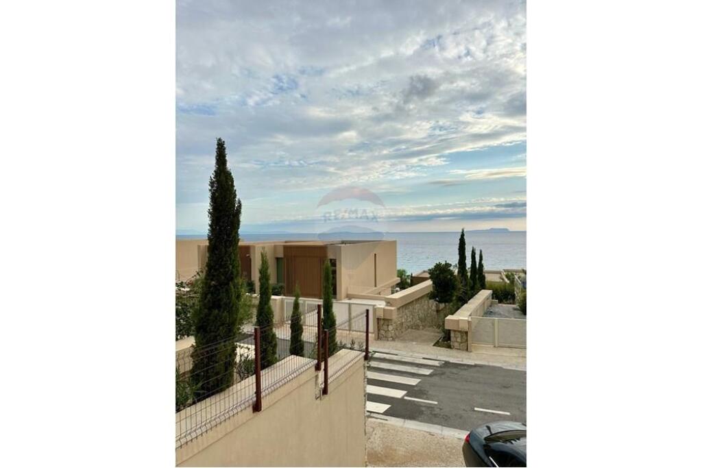 Apartament ne shitje 1+1+parkim ne Green Coast!