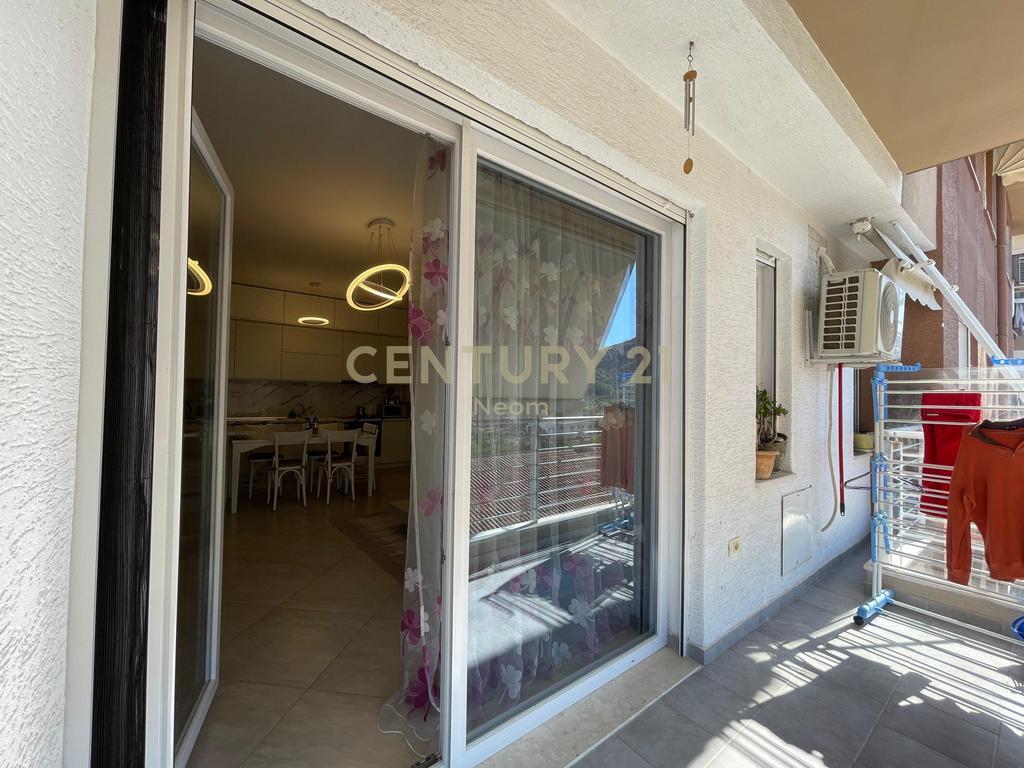 FOR RENT APARTMENT 2+1+WARDROBE IN DRY LAKE!Neom119646