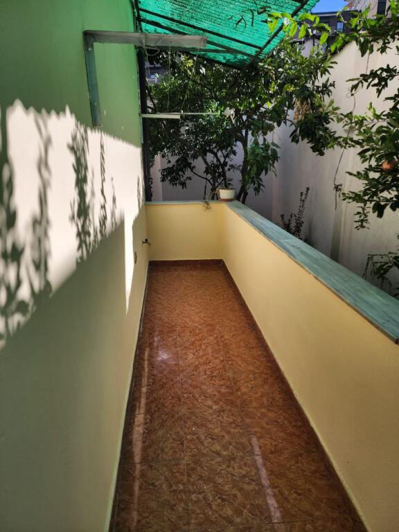 VILLA IN VENDITA DUE PIANI PIÙ SOFFITTA! Indirizzo via Jordan Misja